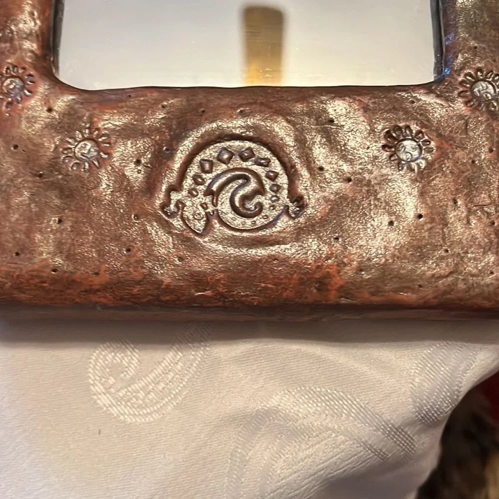 Faux wooden brown lizard sun decorative wall mirror